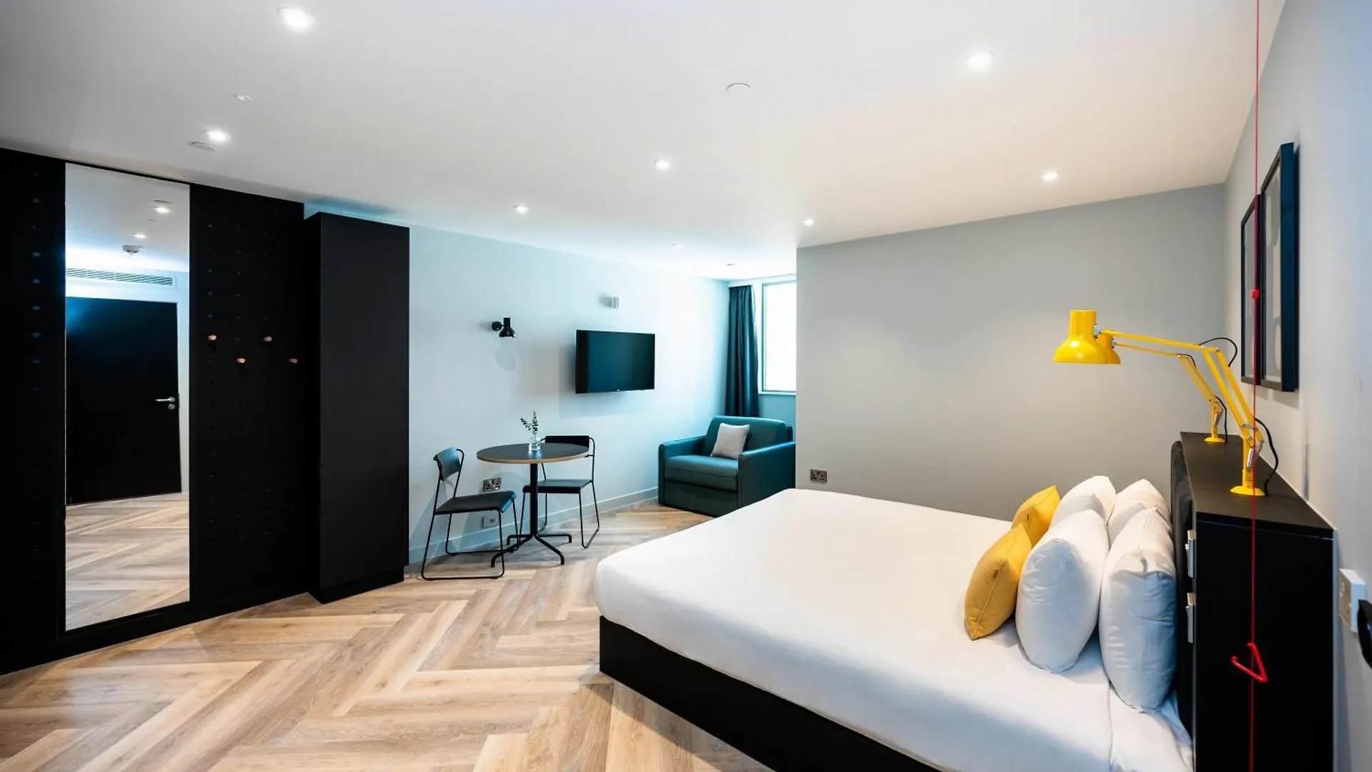Staycity Aparthotels Dublin Tivoli 4*,  Írország